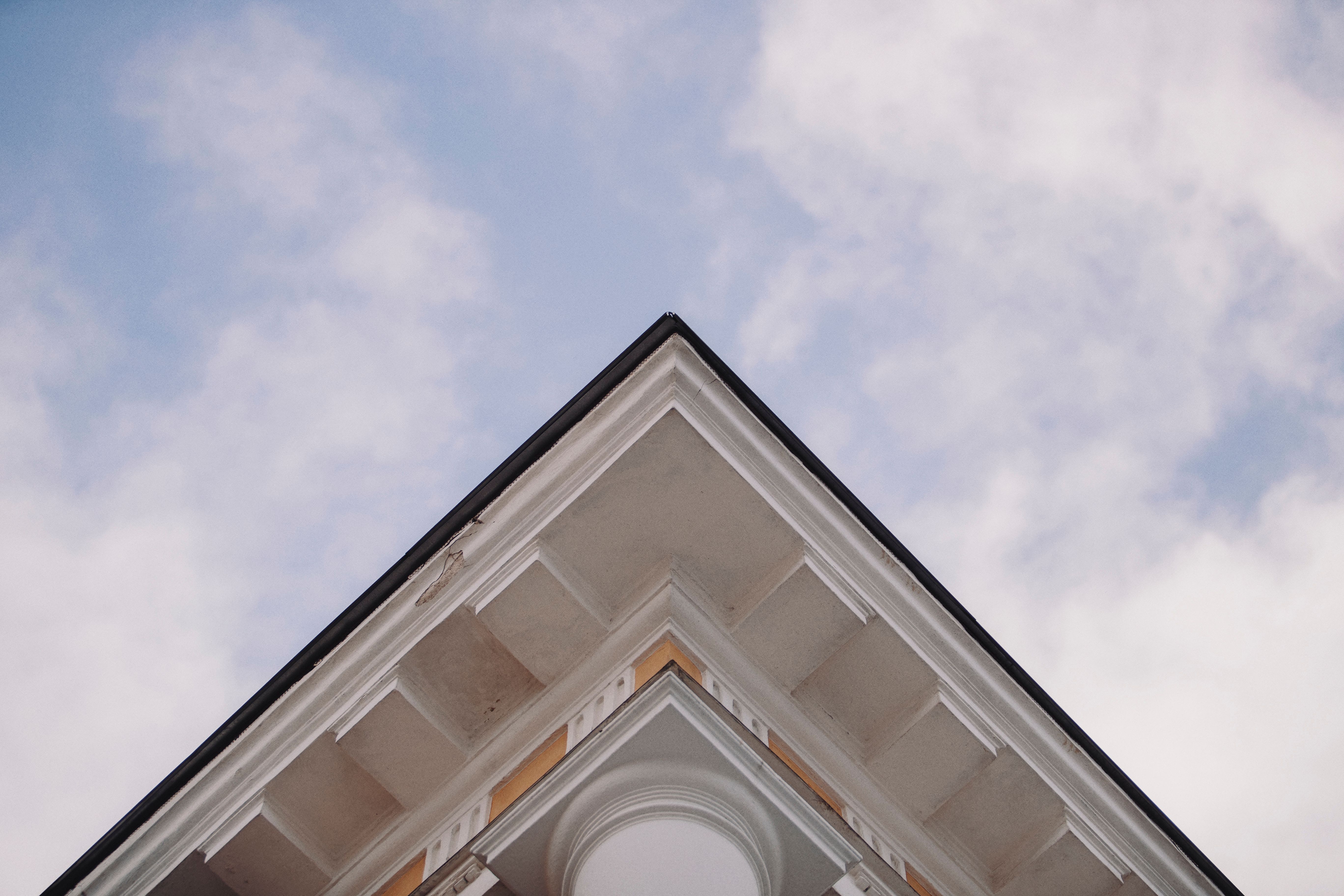 Tak och blå himmel.